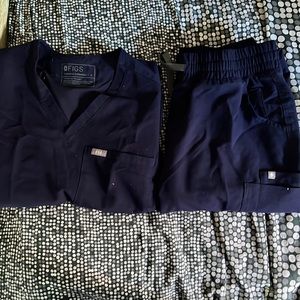 FIGS NAVY BLUE SCRUB BUNDLE